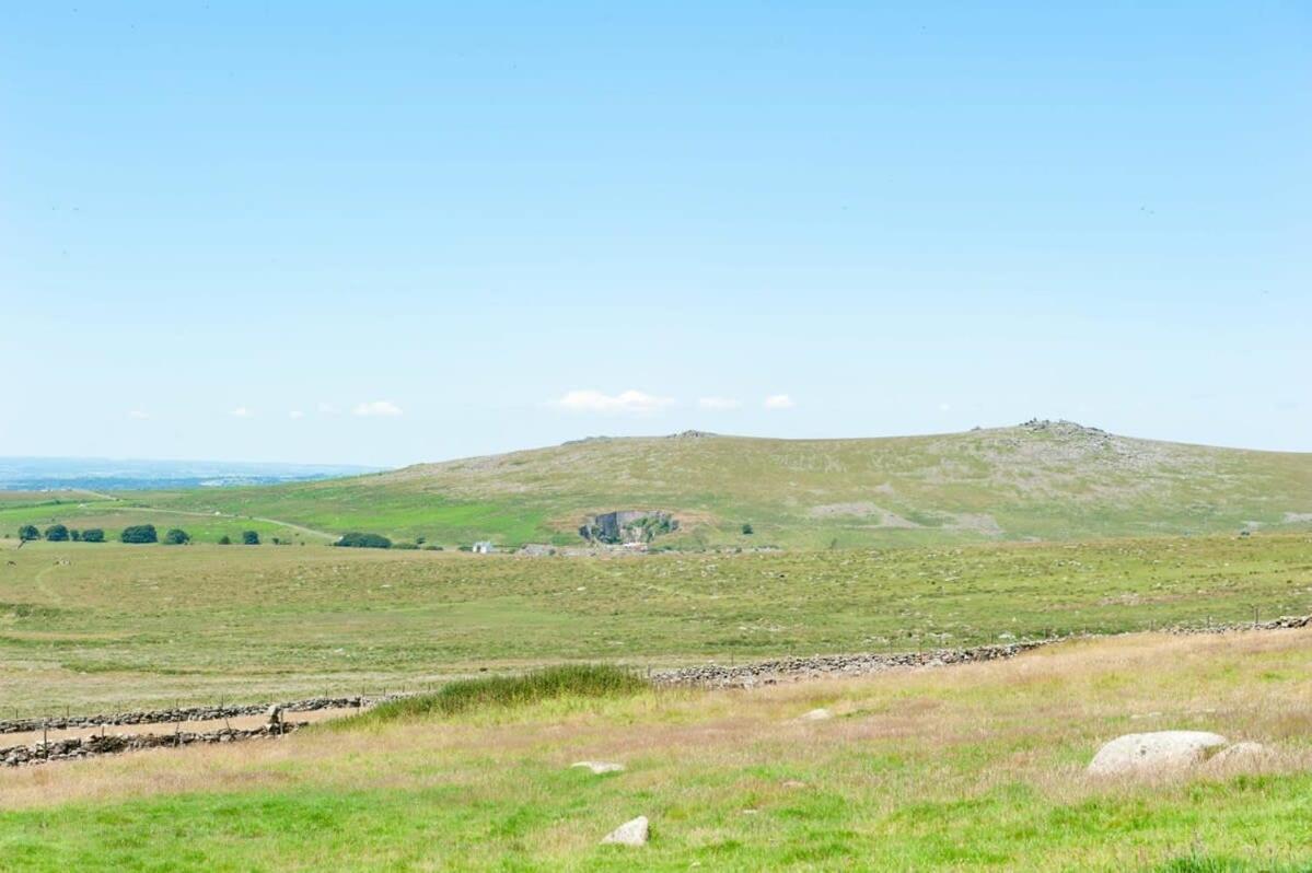 Dartmoor Barn On North Hessary Tor Villa Yelverton Dış mekan fotoğraf